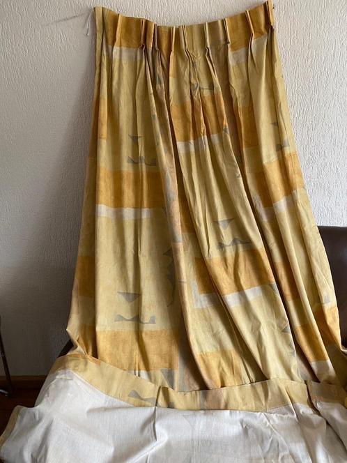 2 Overgordijnen met haken.  ± 200 x 235 cm., Huis en Inrichting, Stoffering | Gordijnen en Lamellen, Gebruikt, 200 cm of meer