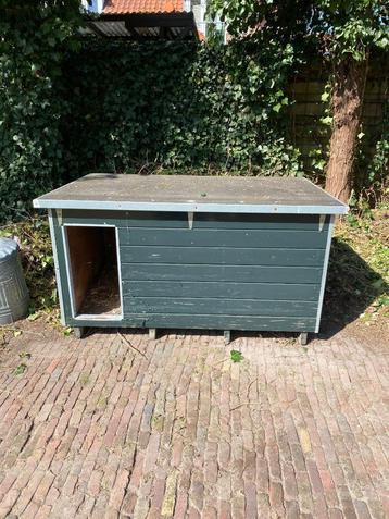 dierenhok/buitenkok  beschikbaar voor biedingen