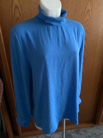 Nieuw, zonder prijskaartje, blauwe blouse n6 maat 44-46 beschikbaar voor biedingen