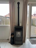Pelletkachel inclusief Ash cleaner en 15KG houtpellets, Ophalen, Gebruikt, Pelletkachel, Vrijstaand
