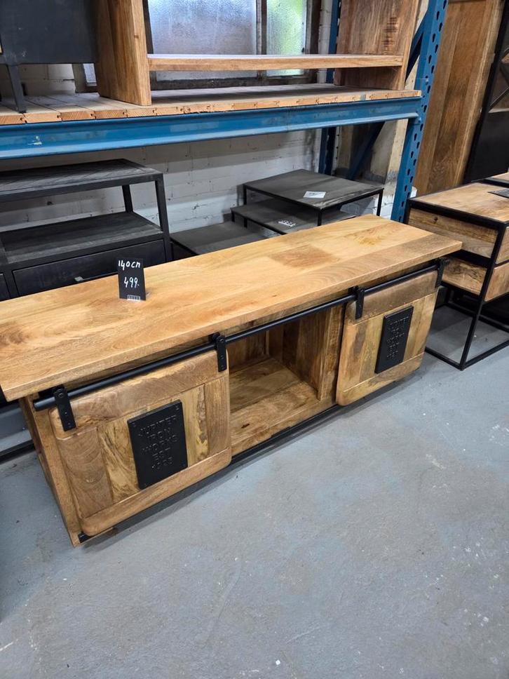 Nieuwe TV kast van mangohout, Huis en Inrichting, Kasten | Televisiemeubels, Nieuw, Minder dan 100 cm, 100 tot 150 cm, 25 tot 50 cm