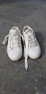 Witte, leren sneakers van HIP Style Maat 39, Ophalen of Verzenden, Wit, Zo goed als nieuw, Sneakers of Gympen