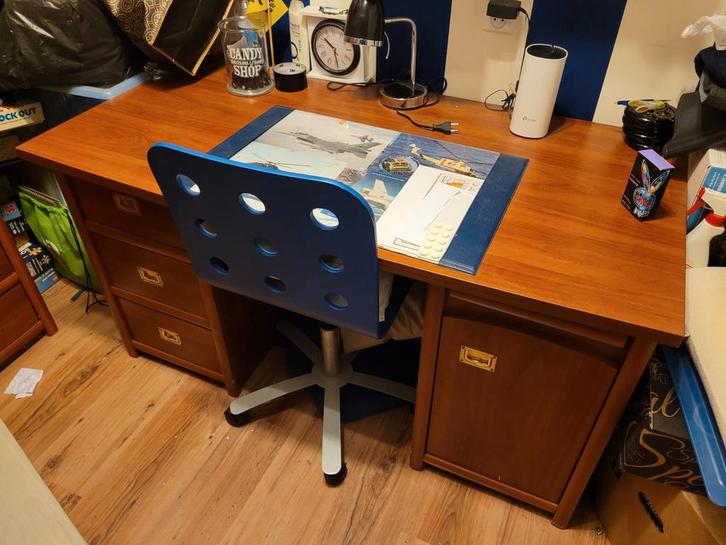 Complete tienerkamer met bed, bureau en kledingkast, Huis en Inrichting, Kasten | Kledingkasten, Ophalen