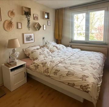 Waterbed 200x200 met witte ombouw – volledig gestabiliseerd  beschikbaar voor biedingen