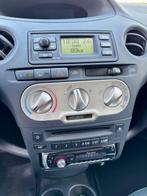 Toyota YARIS 1.3 VVT-i Sol 5DRS FACELIFT AIRCO NAP APK 3-202, 1299 cc, 86 pk, Gebruikt, 4 cilinders