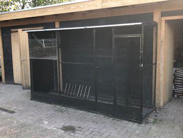 Nette aluminium voliere beschikbaar voor biedingen