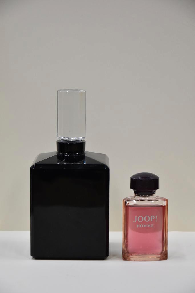 Display factice parfumfles Robert Piquet opaque, Verzamelen, Parfumverzamelingen, Zo goed als nieuw, Overige typen, Ophalen of Verzenden