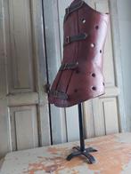 Medische antiek leren scoliose corset op statief, Antiek en Kunst, Curiosa en Brocante, Ophalen of Verzenden