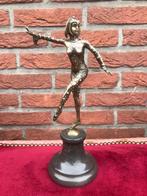 bronzen beeldje, danseres in nauwsluitend pak, Antiek en Kunst, Ophalen of Verzenden, Brons