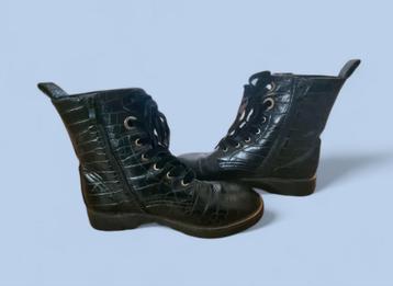 ✨️GUESS Zwarte Veterlaarsjes  Maat 40 Met BUNDELKORTING‼️✨️✨ beschikbaar voor biedingen
