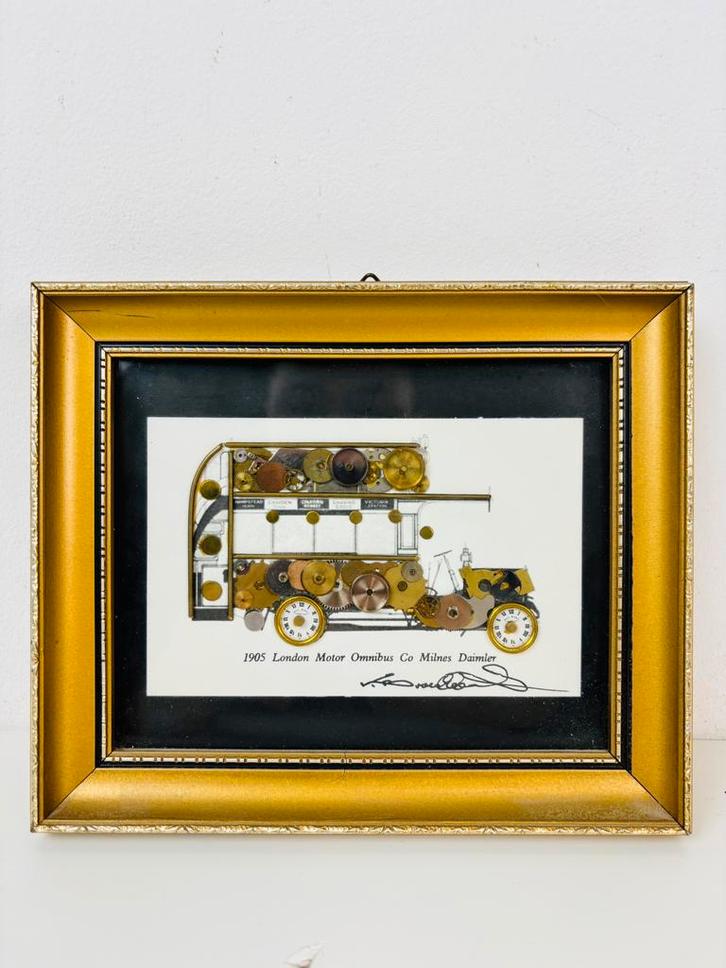 Ken Broadbent collage 1905 London van uurwerkdelen lijst, Antiek en Kunst, Curiosa en Brocante, Ophalen of Verzenden