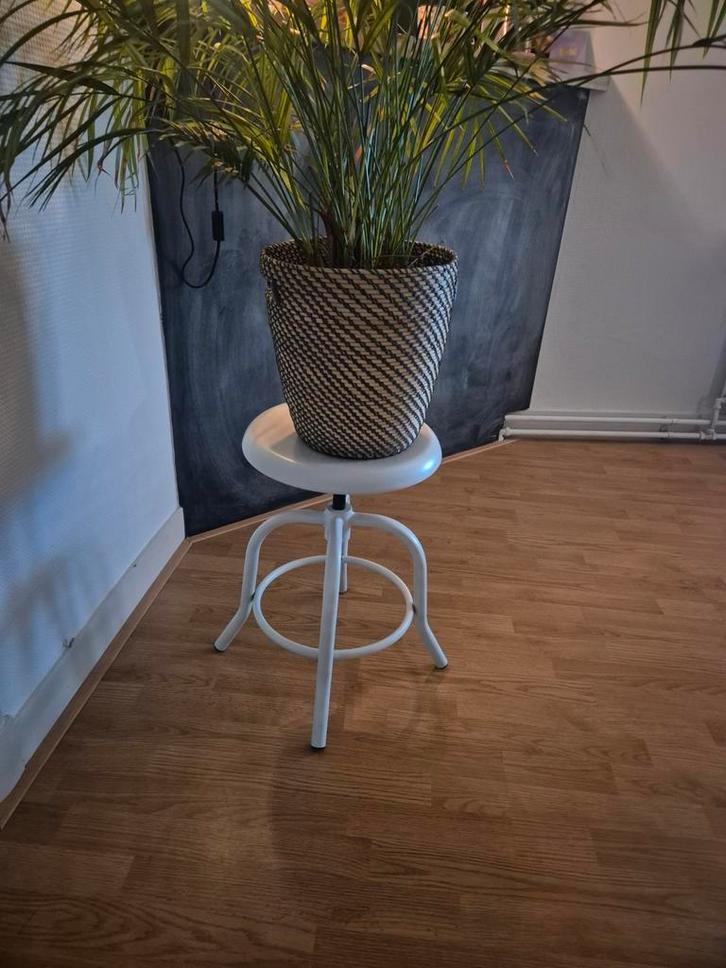 Nieuwe By-Boo Draaikruk - Nieuw in doos!, Huis en Inrichting, Stoelen, Nieuw, Eén, Metaal, Wit, Ophalen of Verzenden