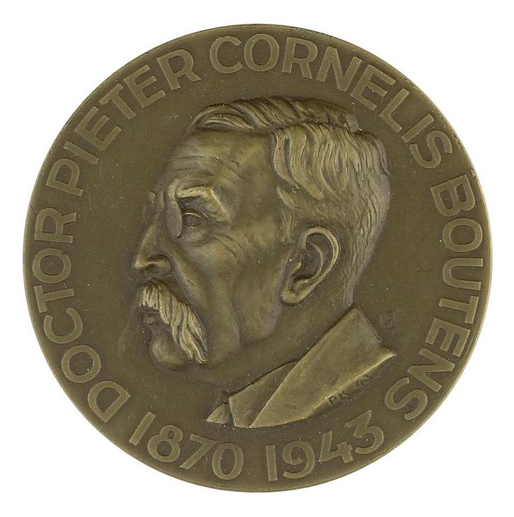 Penning VPK 1943 Corinne Franzen : P.C. Boutens, Postzegels en Munten, Penningen en Medailles, Brons, Nederland, Verzenden