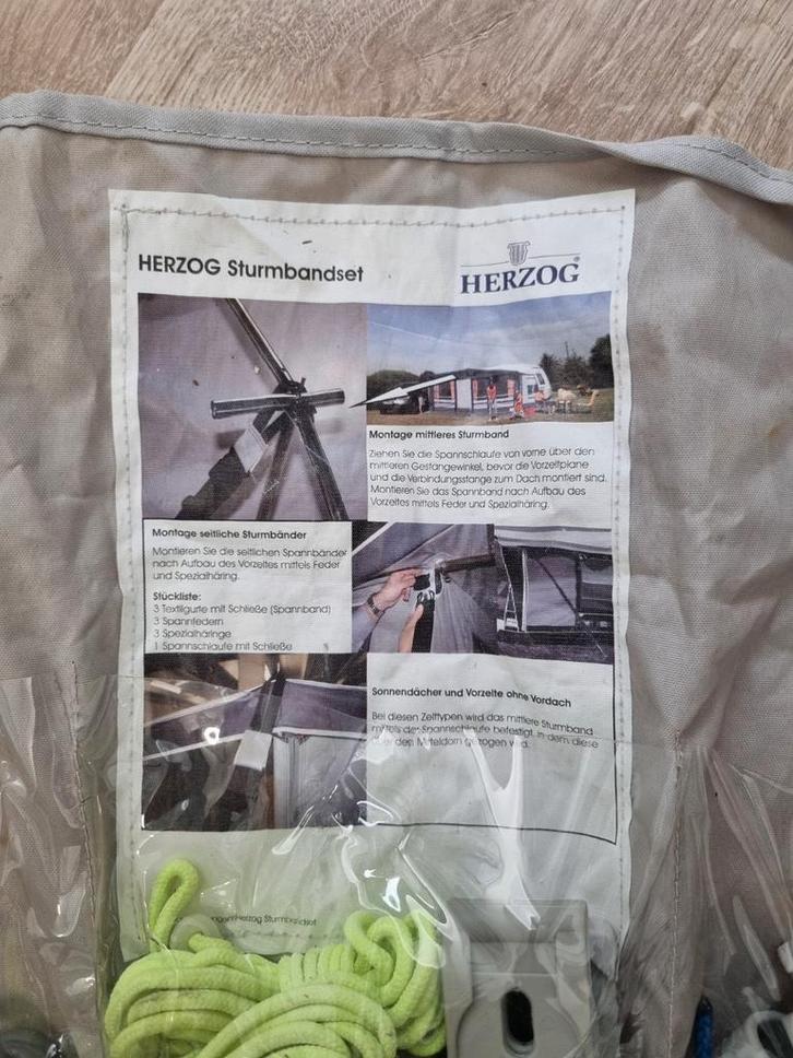 Herzog Toscane Voortent - Maat 8, Caravans en Kamperen, Tentaccessoires, Gebruikt, Ophalen