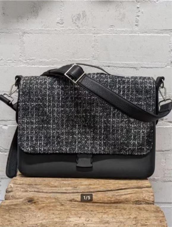 O Bag - Mooie grote schoudertas - crossbody - O'BAG, Schoudertasje, Zwart, Ophalen of Verzenden, Zo goed als nieuw