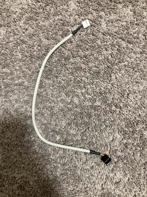 9pin to 9pin connector cable, Computers en Software, Pc- en Netwerkkabels, Zo goed als nieuw, Ophalen of Verzenden