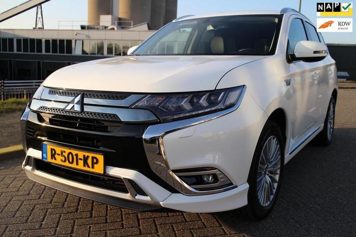 Mitsubishi Outlander 2.4 PHEV S-Edition_HALF LEDER_CAMERA_NE, Auto's, Mitsubishi, Bedrijf, Te koop, Outlander, 360° camera, 4x4