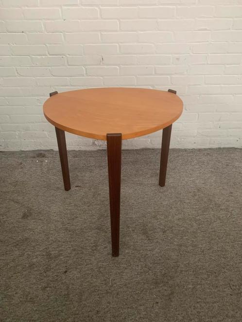 Tafel vintage ronde pastoe berkenhouten bijzettafel jaren 60, Huis en Inrichting, Tafels | Bijzettafels, Ophalen of Verzenden