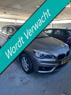 BMW 2-serie Active Tourer 218i Centennial Exe Automaat 136pk, Auto's, BMW, 1345 kg, Gebruikt, Euro 6, Traction-control