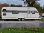 Hobby 650 KFU Prestige 2023 + Voortent, Caravans en Kamperen, Rondzit, Hobby, 7 tot 8 meter, Omvormbare zithoek
