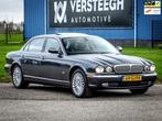 Jaguar XJ 3.5 V8 LWB - Dealer onderhouden - Nederlandse auto, Auto's, Jaguar, Te koop, Zilver of Grijs, Benzine, Gebruikt