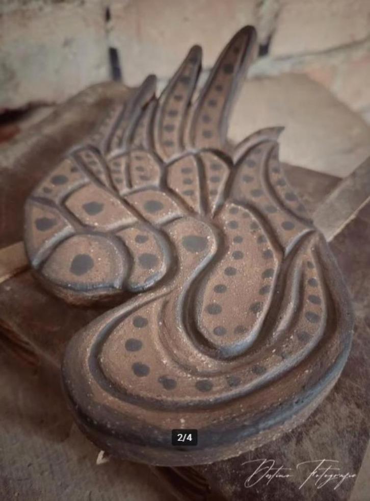Handgemaakte schaal sjamanic wing keramiek, Antiek en Kunst, Kunst | Overige Kunst, Ophalen of Verzenden