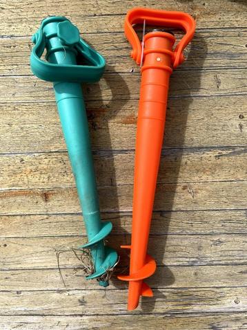 Parasolhouder met schroef (voor camping of strand) beschikbaar voor biedingen
