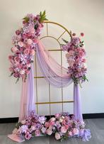 TE HUUR: Backdrop met pastel lila roze bloemen en stof, Ophalen of Verzenden, Zo goed als nieuw, Verjaardag