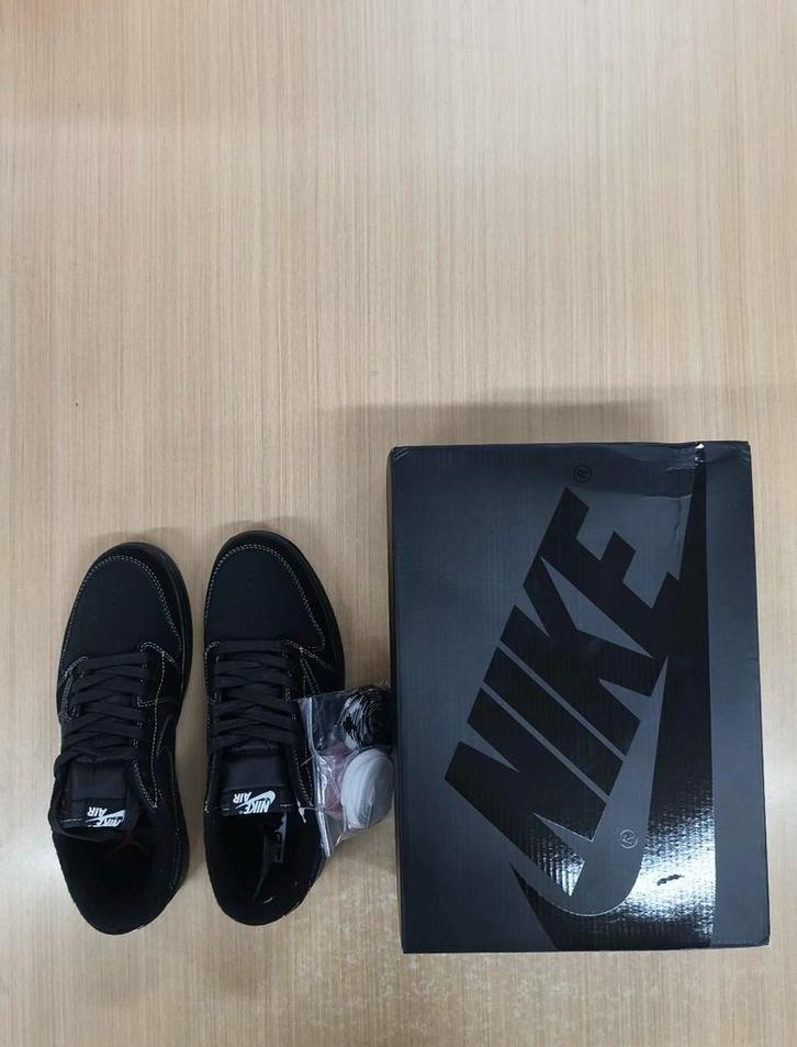 Nike Travis Scott Jordan 1 Phantom - Maat 43, Kleding | Heren, Schoenen, Nieuw, Sneakers of Gympen, Zwart, Ophalen of Verzenden