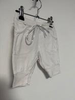 Bakkaboe korte broek wit maat 68, Broekje, Meisje, Ophalen of Verzenden, Zo goed als nieuw