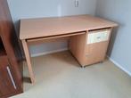 Groot en degelijk beukenhouten Emdeka bureau, Huis en Inrichting, Ophalen, Zo goed als nieuw, Bureau