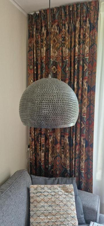 Metalen ronde hanglamp beschikbaar voor biedingen