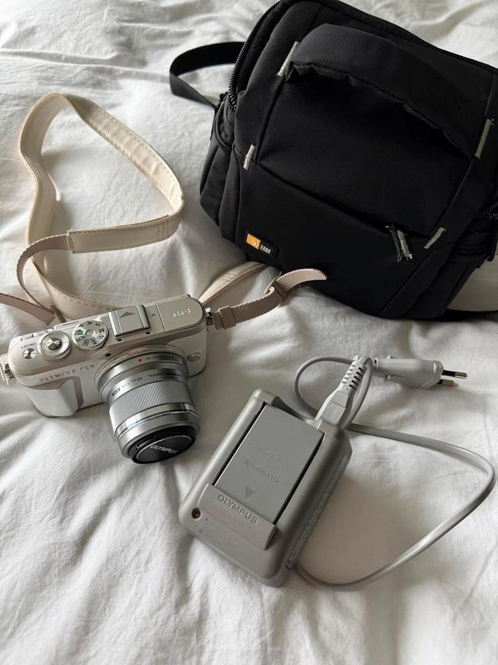 Olympus PEN E-PL9 systeemcamera + 45mm f/1.8 lens – wit, Audio, Tv en Foto, Fotocamera's Digitaal, Zo goed als nieuw, Compact