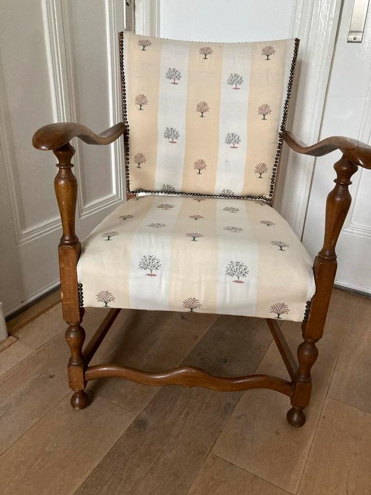 Brocante stoel, Huis en Inrichting, Stoelen, Gebruikt, Eén, Hout, Bruin, Ophalen