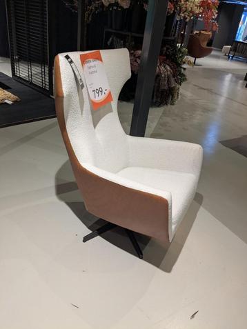 SUPER  FAUTEUIL IN 2 KLEUREN COMBINATIE STERK AFGEPRIJSD beschikbaar voor biedingen
