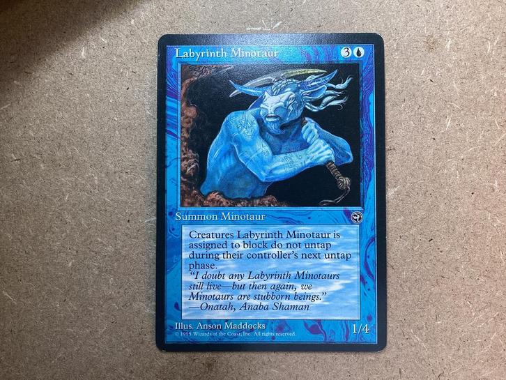 1x Labyrinth Minotaur (v2) (Excellent), Hobby en Vrije tijd, Verzamelkaartspellen | Magic the Gathering, Zo goed als nieuw, Losse kaart