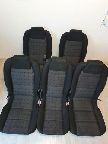 Peugeot 307 SW - Set 5 nette Autostoelen beschikbaar voor biedingen
