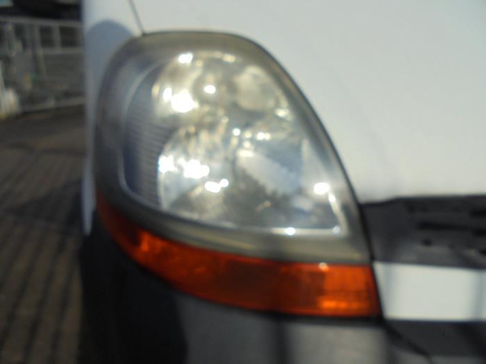 Koplamp rechts van een Renault Master, Auto-onderdelen, Verlichting, Renault, Gebruikt, 3 maanden garantie, Ophalen of Verzenden