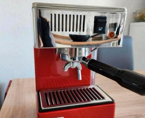 Italiaanse Quick mill 820 espresso machine+ gratis molen, Witgoed en Apparatuur, Koffiezetapparaten, Zo goed als nieuw, Gemalen koffie