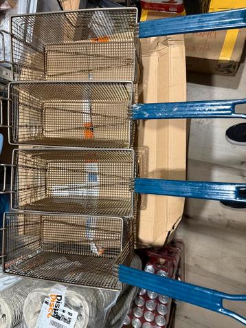 Set van 4x professionele frituurmanden – gebruikt beschikbaar voor biedingen