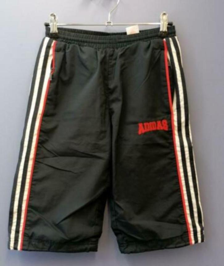 Adidas donker blauwe sport broek bermuda capri 140 nr 35783, Kinderen en Baby's, Kinderkleding | Maat 140, Zo goed als nieuw, Jongen