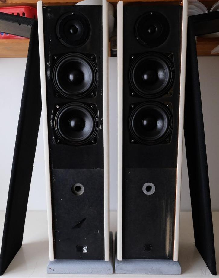 Lambda 'Jade II' 3-Way Speakers (Bi-Wiring), Audio, Tv en Foto, Luidsprekers, Gebruikt, Front, Rear of Stereo speakers, 120 watt of meer