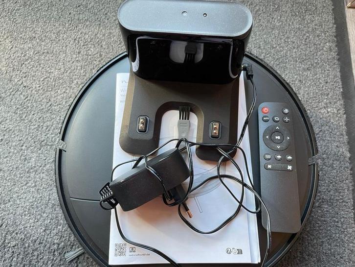 Robot stofzuiger met dweil functie, Witgoed en Apparatuur, Stofzuigers, Zo goed als nieuw, Robotstofzuiger, Reservoir, Ophalen