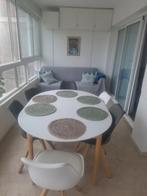 Tweekamerappartement met zeezicht in Benidorm, Gebruikt, 50 tot 100 cm, Rond, Modern