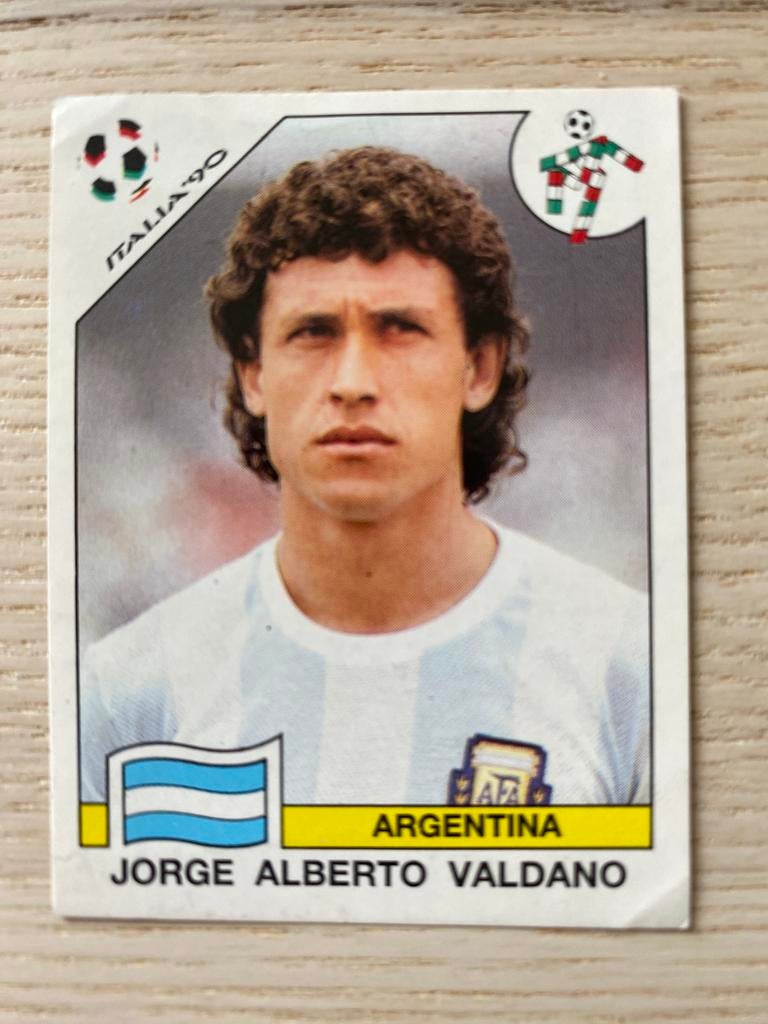 Panini wk 90 Argentinië #132 Valdano, Verzenden, Zo goed als nieuw, Buitenlandse clubs, Poster, Plaatje of Sticker