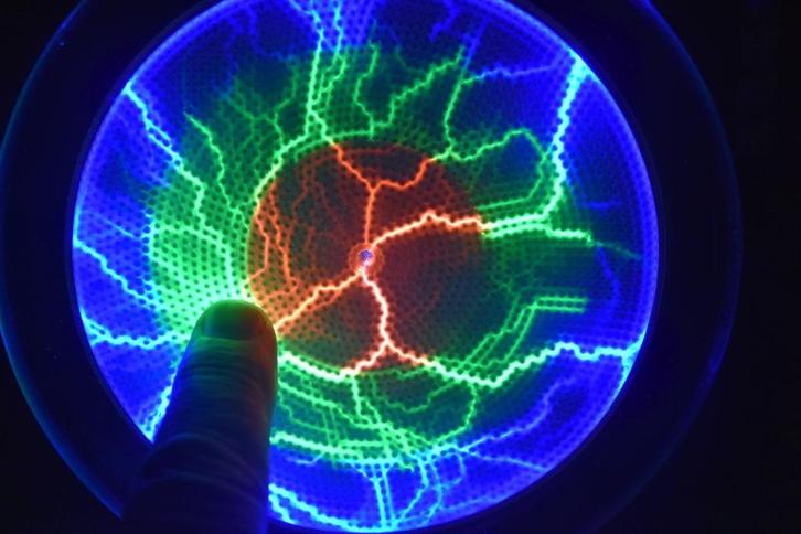 Kleurrijke plasma schijf doorsnee 15 cm, Muziek en Instrumenten, Licht en Laser, Gebruikt, Licht, Geluidgestuurd, Kleur, Ophalen