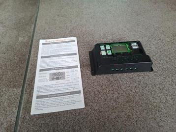 Solar Charge Controller 12V/24V met LCD display & USB ports beschikbaar voor biedingen