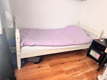 1 Persoons bed beschikbaar voor biedingen