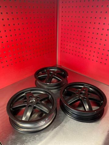 PIAGGIO VESPA S / LX | VELGEN / VOORWIELEN ZWART NIEUW beschikbaar voor biedingen