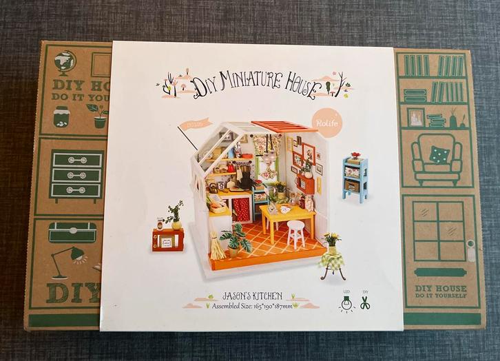 DIY Miniature House - Jason's Keuken DG105, Hobby en Vrije tijd, Knutselen, Zo goed als nieuw, Knutselwerk, Ophalen of Verzenden